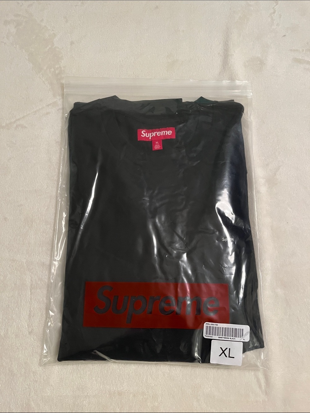 Supreme Small Box Tee - Picture 3 of 6